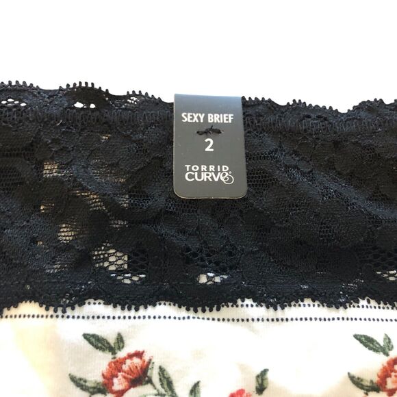 Torrid Brief Panties 2X Curve Cotton Mid-Rise Black White Roses Lace Trim Lot - Picture 14 of 16